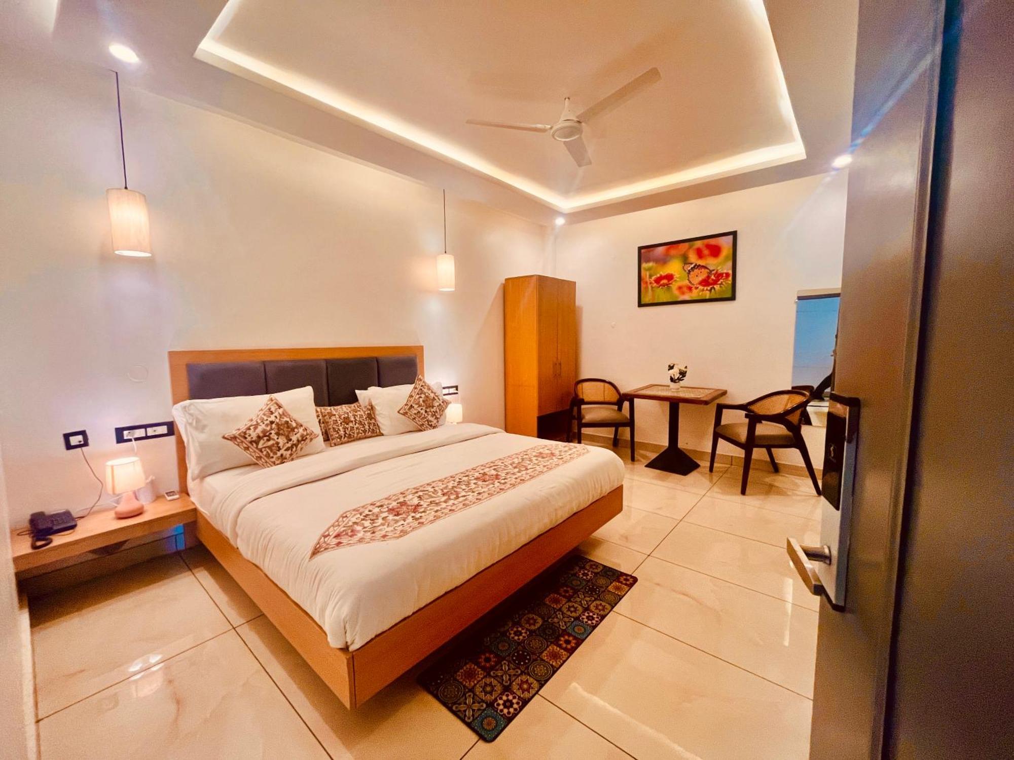 Heaven Resort Ayodhya ภายนอก รูปภาพ
