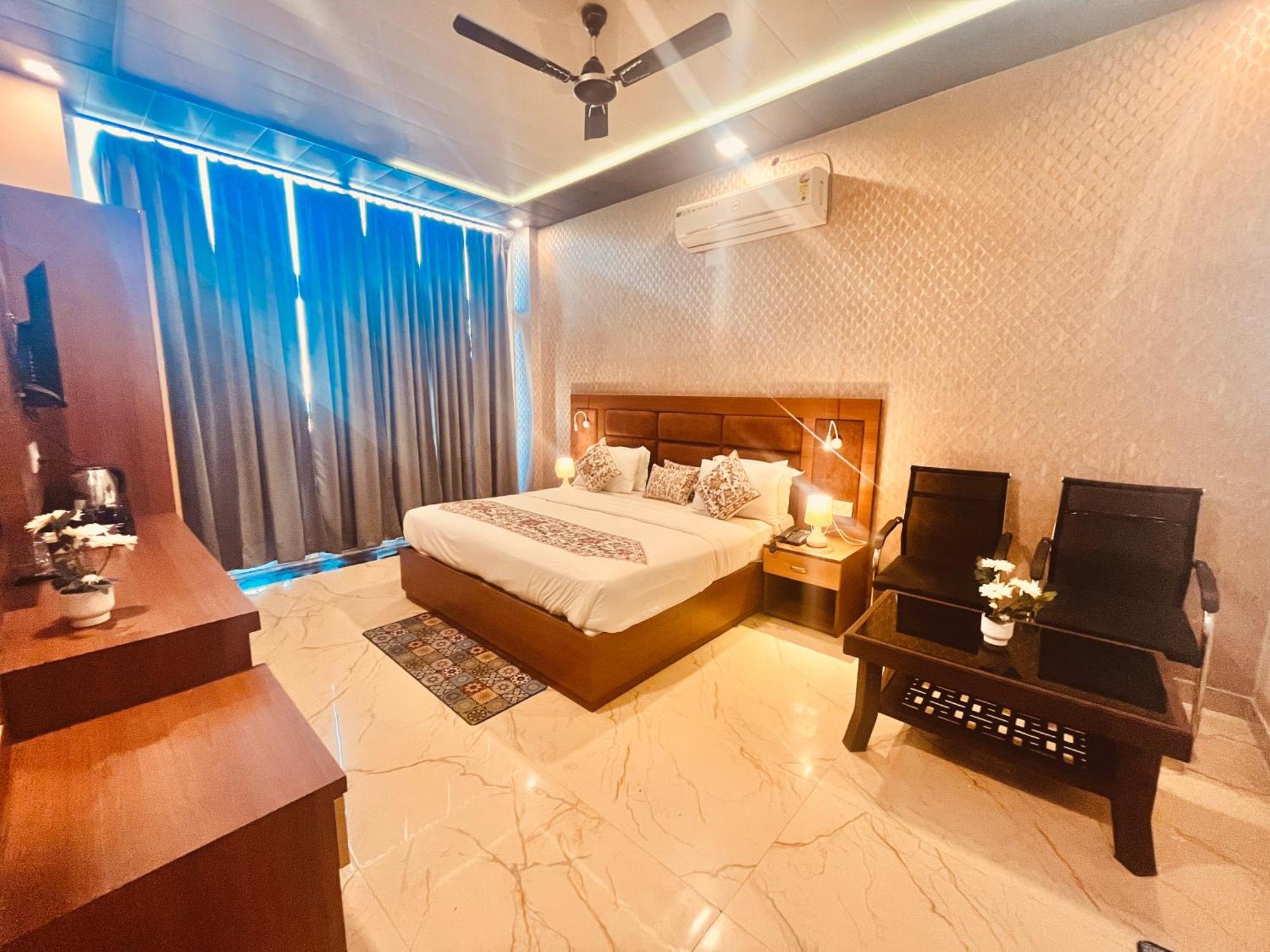 Heaven Resort Ayodhya ภายนอก รูปภาพ